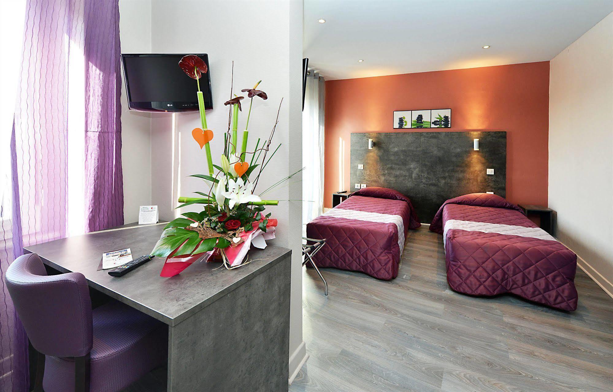 Hotel Concorde - Rodez Centre Ville Exterior foto